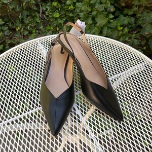 Banana Republic Slingback Kitten Mule / W9 black